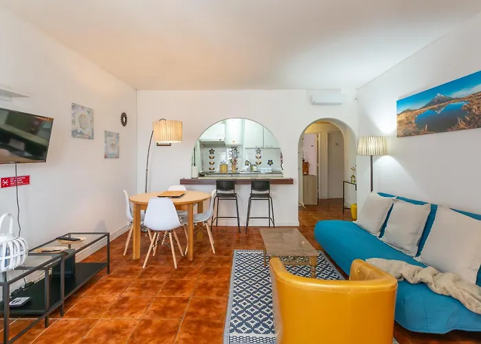 Beguest Caparica Beach & Surf